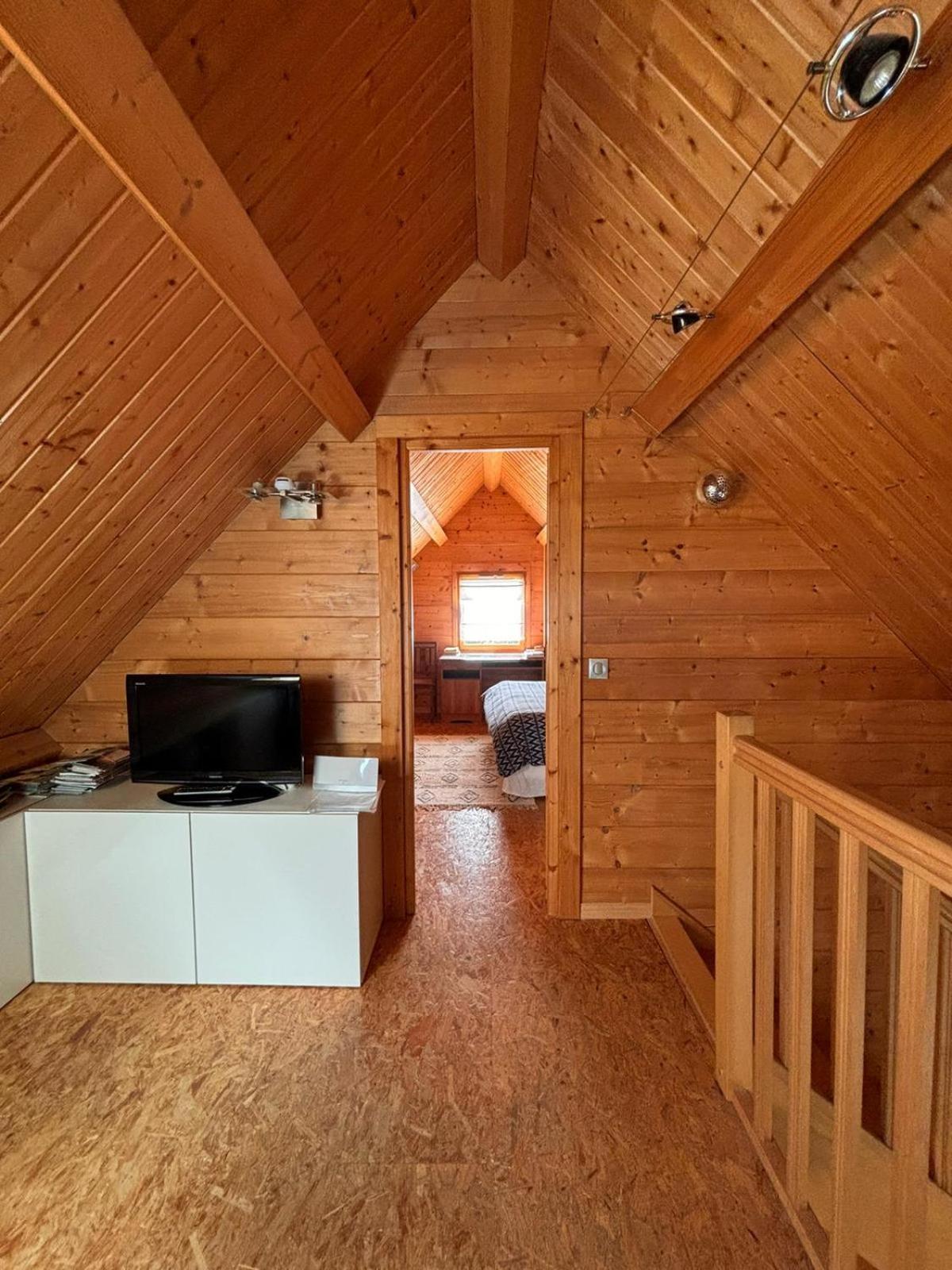 Maison Ecoresponsable Classee 3 Etoiles Avec Son Jardin Clos Donzy Exteriér fotografie